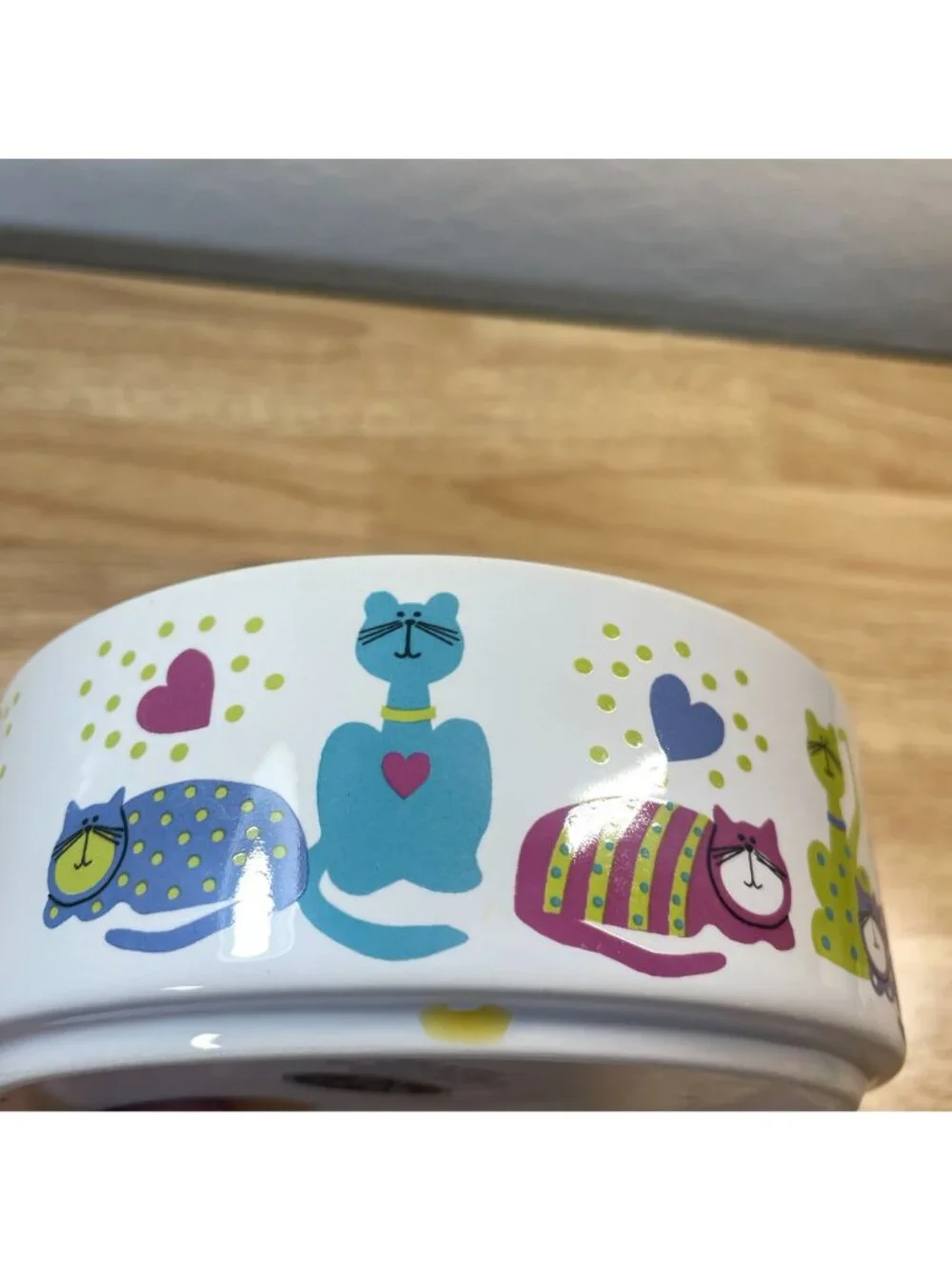 Whisker City Ceramic Polka Dot and Heart Cat Feeding Water Bowl Dish